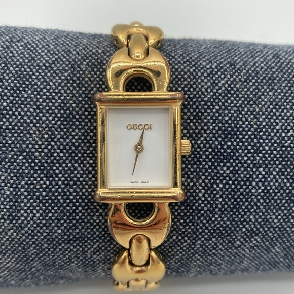 Vintage GUCCI Swiss Made Gold watch with Black/Red Bands w/ Original Boxes -HOT! - Picture 2 of 14